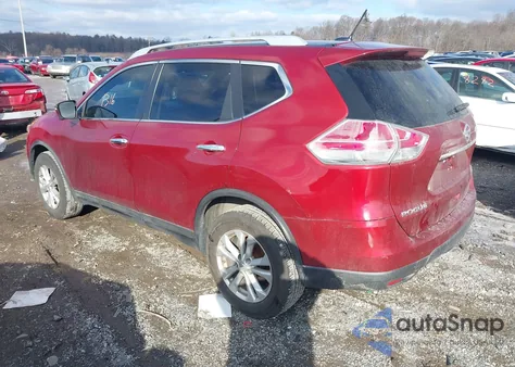2015 Nissan Rogue Sv z USA, uszkodzony, nr VIN 5N1AT2MV2FC845254